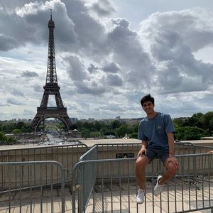 Meet your Posher, Joshua